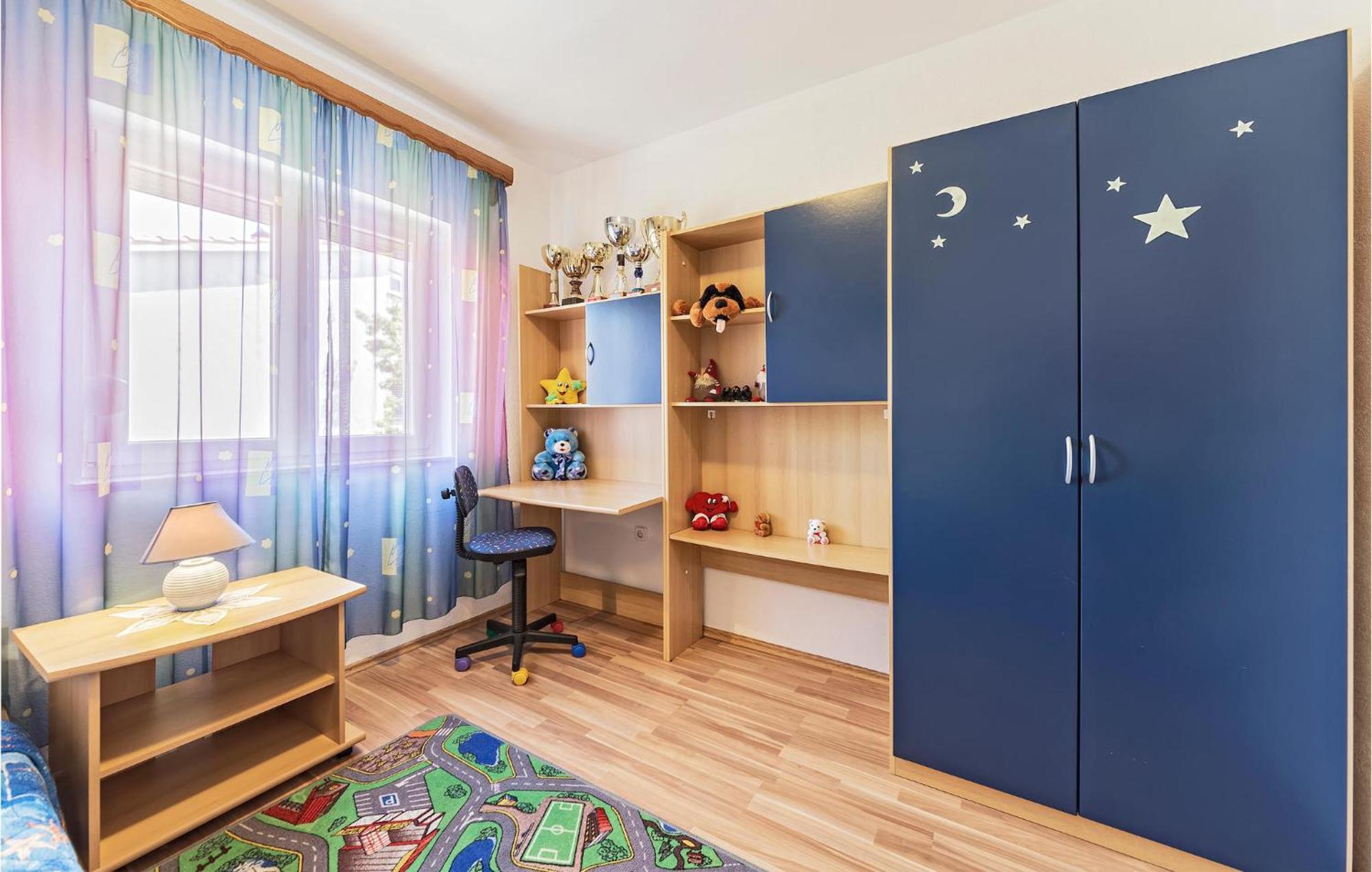 2 Bedroom Lovely Apartment In Labin Labin  Exteriér fotografie